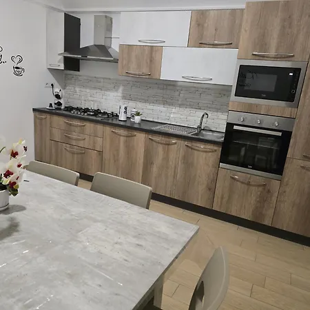 La Casa Di Serafina 3* 산토스테파노디카마스트라